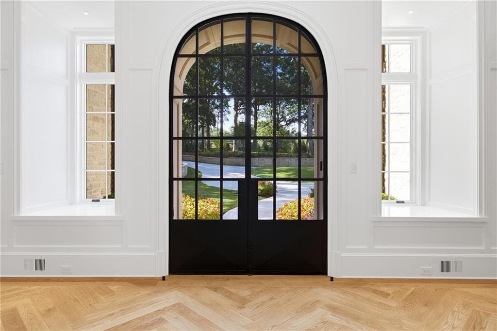 7 bedroom, 12 bathroom, 17,572 sq ft single family residence for sale at 5420 Buice Road, Johns Creek, GA 30022 — photo 6