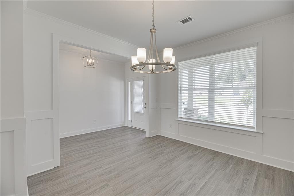 5 bedroom, 4 bathroom, 2,562 sq ft single family residence for rent at 7240 Millbrae Walk, Flowery Branch, GA 30542 for $2,750 a month — photo 6