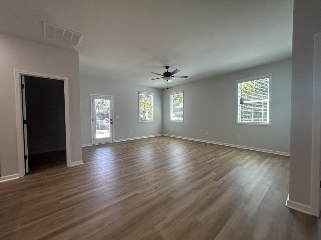 4 bedroom, 3 bathroom, 2,225 sq ft single family residence for sale at 144 Eagles Crest Drive, Commerce, GA 30529 — photo 4