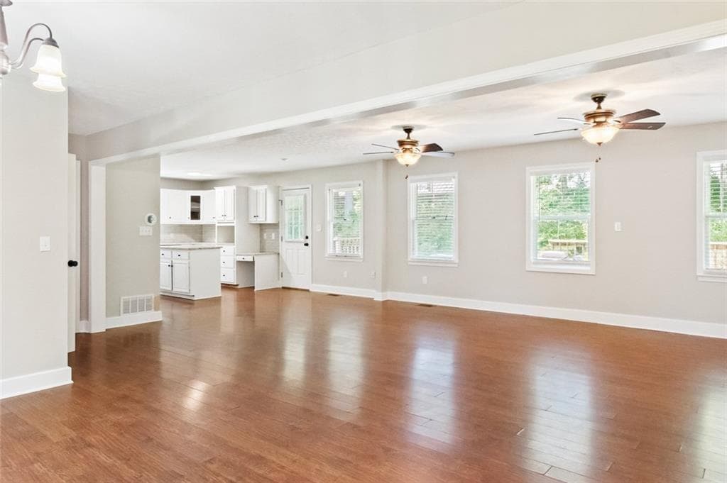 4 bedroom, 3 bathroom, 2,951 sq ft single family residence for sale at 121 W Allison Circle, Carrollton, GA 30117 — photo 5