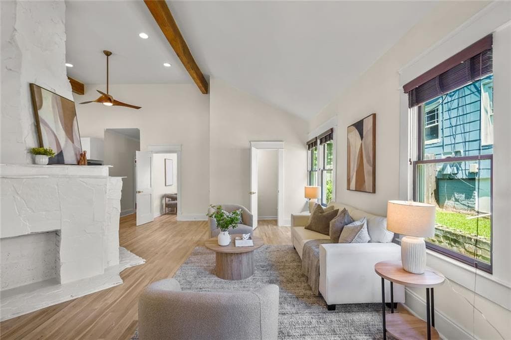 3 bedroom, 4 bathroom, 2,100 sq ft single family residence for sale at 949 Beecher Street, Atlanta, GA 30310 — photo 5