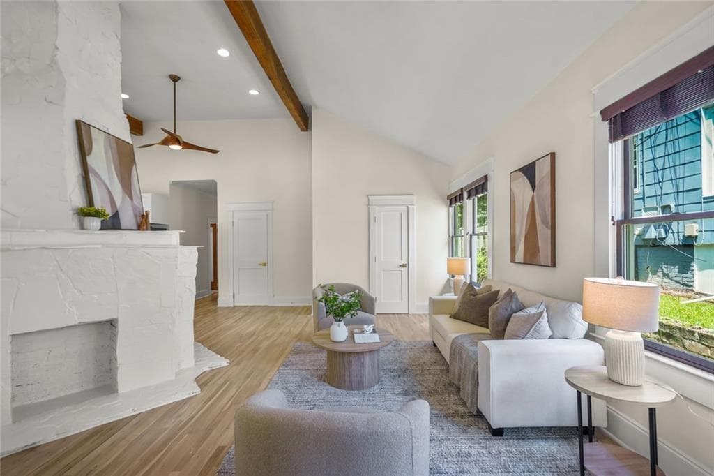 3 bedroom, 4 bathroom, 2,100 sq ft single family residence for sale at 949 Beecher Street, Atlanta, GA 30310 — photo 8