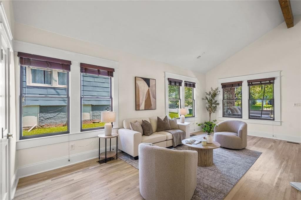 3 bedroom, 4 bathroom, 2,100 sq ft single family residence for sale at 949 Beecher Street, Atlanta, GA 30310 — photo 9