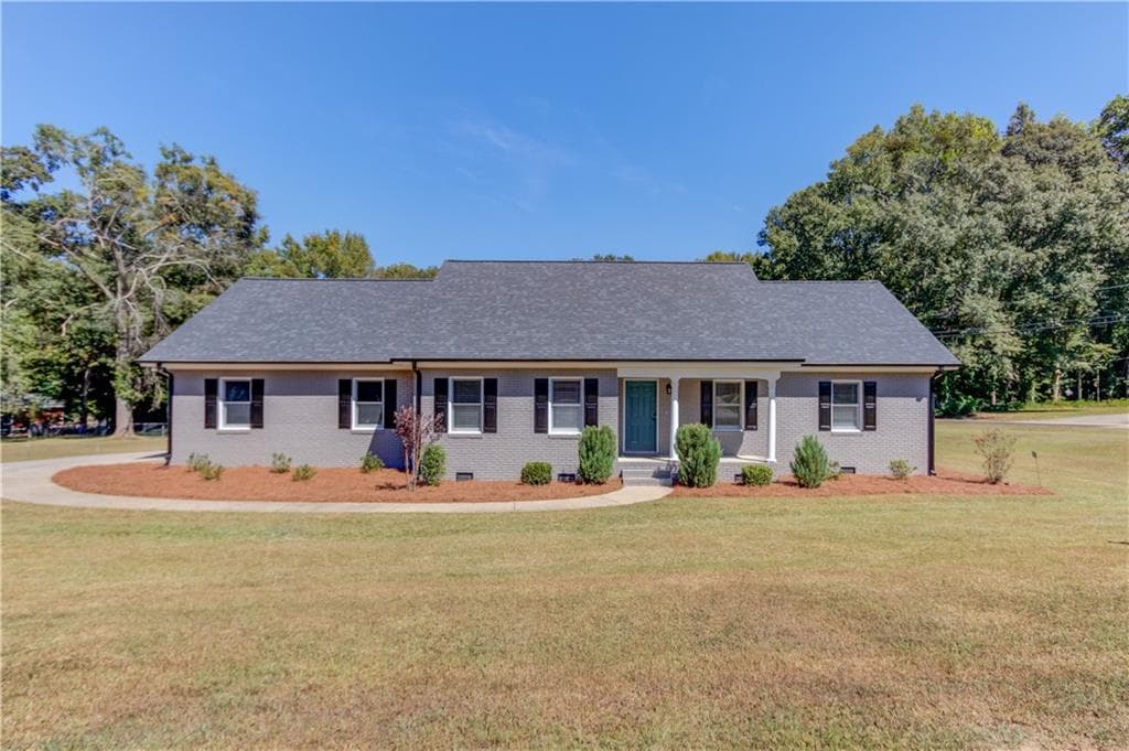 4 bedroom, 2 bathroom, 1,861 sq ft single family residence for sale at 51 Alexander Street, Winder, GA 30680
