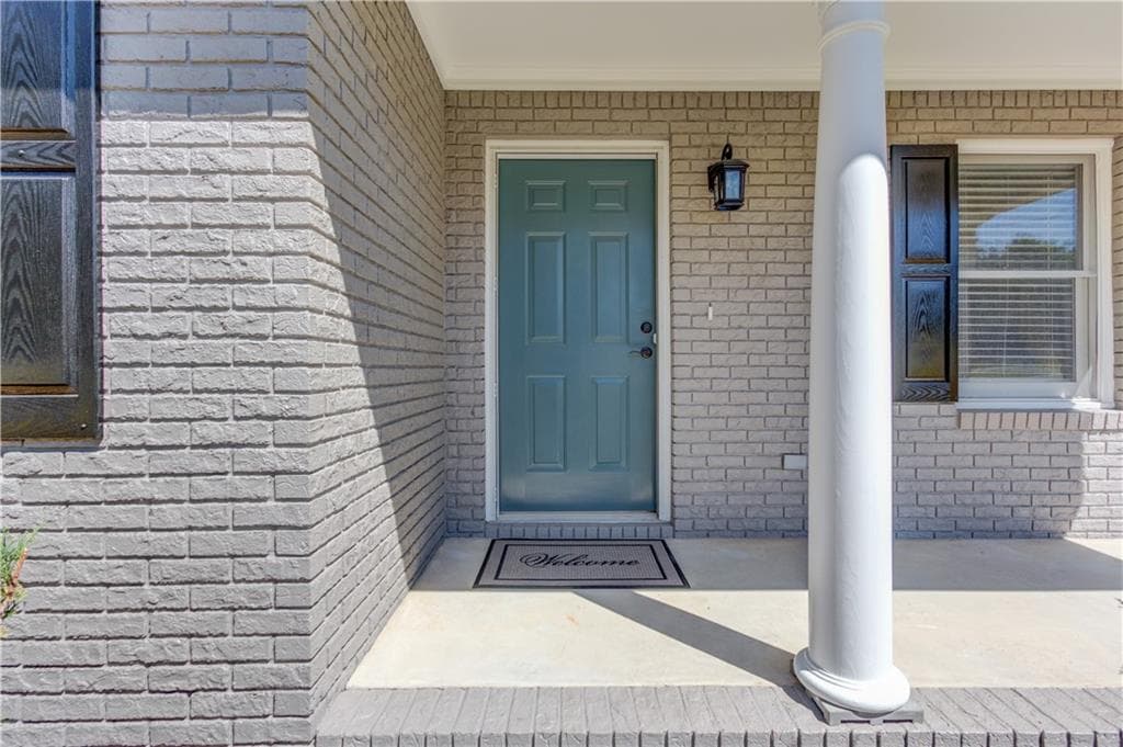 4 bedroom, 2 bathroom, 1,861 sq ft single family residence for sale at 51 Alexander Street, Winder, GA 30680 — photo 5