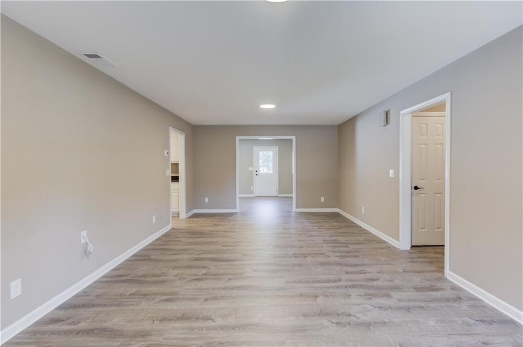 4 bedroom, 2 bathroom, 1,861 sq ft single family residence for sale at 51 Alexander Street, Winder, GA 30680 — photo 7