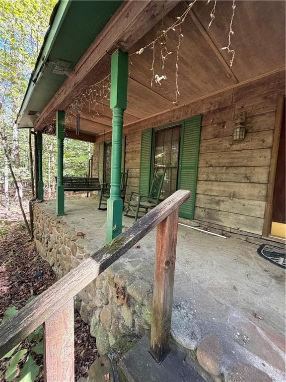 3 bedroom, 2 bathroom, 2,601 sq ft single family residence for sale at 6225 Tennis Drive, Fairburn, GA 30213 — photo 5