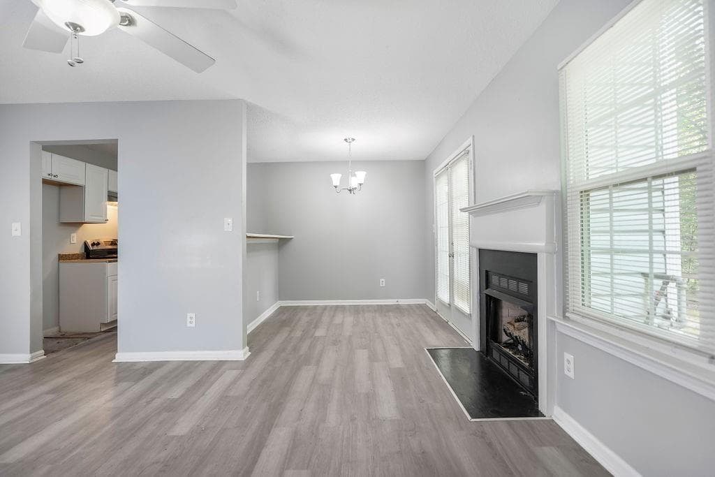 3 bedroom, 3 bathroom, 1,212 sq ft townhouse for sale at 6947 Gallant Circle 10, Mableton, GA 30126 — photo 6