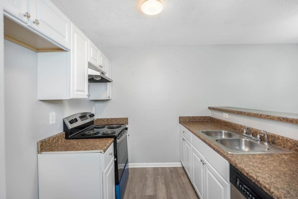 3 bedroom, 3 bathroom, 1,212 sq ft townhouse for sale at 6947 Gallant Circle 10, Mableton, GA 30126 — photo 10