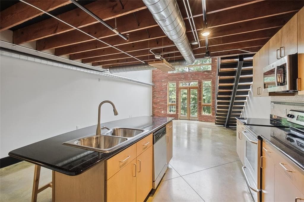 1 bedroom, 2 bathroom, 1,003 sq ft condominium for sale at 319 Atlanta Street 306, Marietta, GA 30060 — photo 6