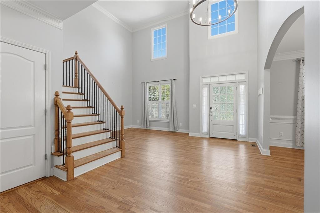 6 bedroom, 4 bathroom, 4,189 sq ft single family residence for sale at 9025 Devonwood Court, Gainesville, GA 30506 — photo 4