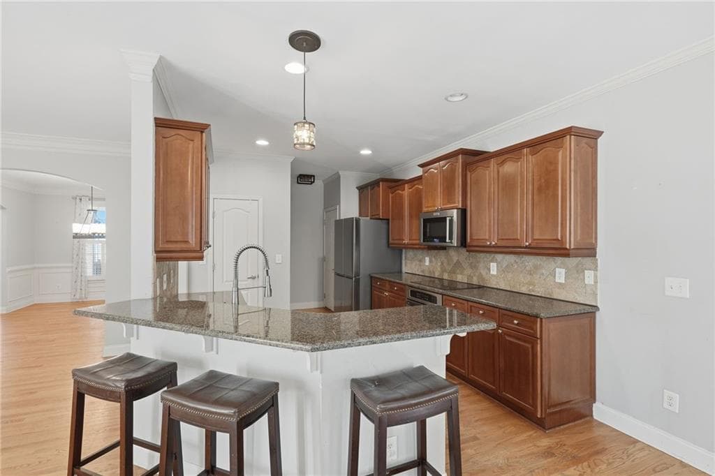 6 bedroom, 4 bathroom, 4,189 sq ft single family residence for sale at 9025 Devonwood Court, Gainesville, GA 30506 — photo 10