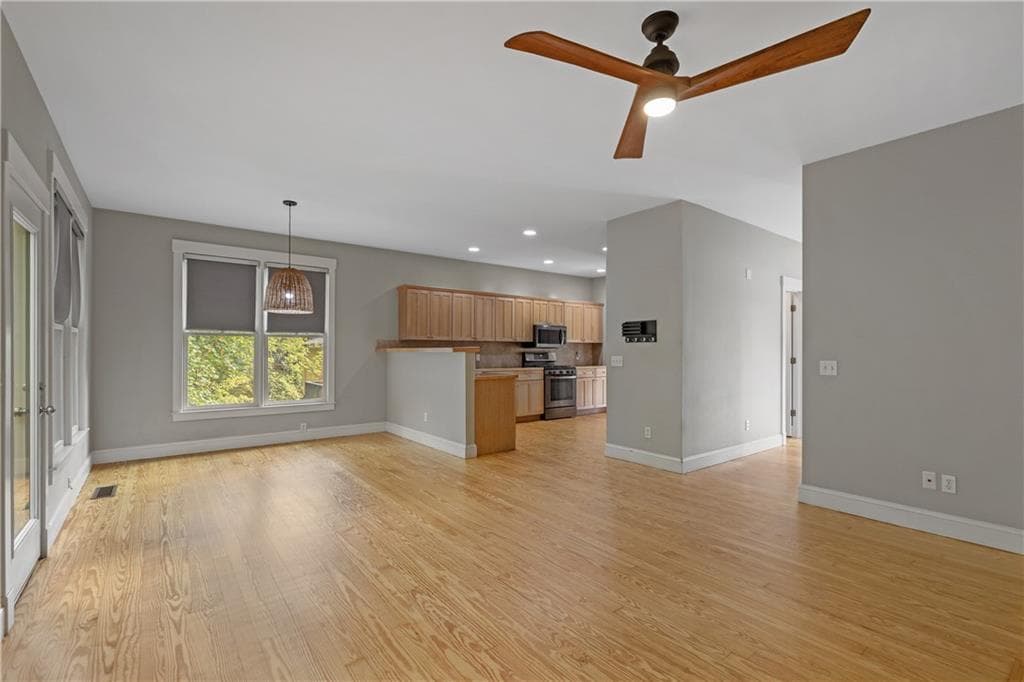 3 bedroom, 3 bathroom, 1,892 sq ft single family residence for sale at 2443 Claude Street, Atlanta, GA 30318 — photo 4