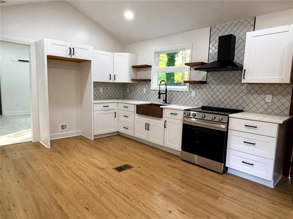 3 bedroom, 2 bathroom, 1,200 sq ft single family residence for sale at 2363 Hi Roc Circle, Conyers, GA 30012 — photo 6