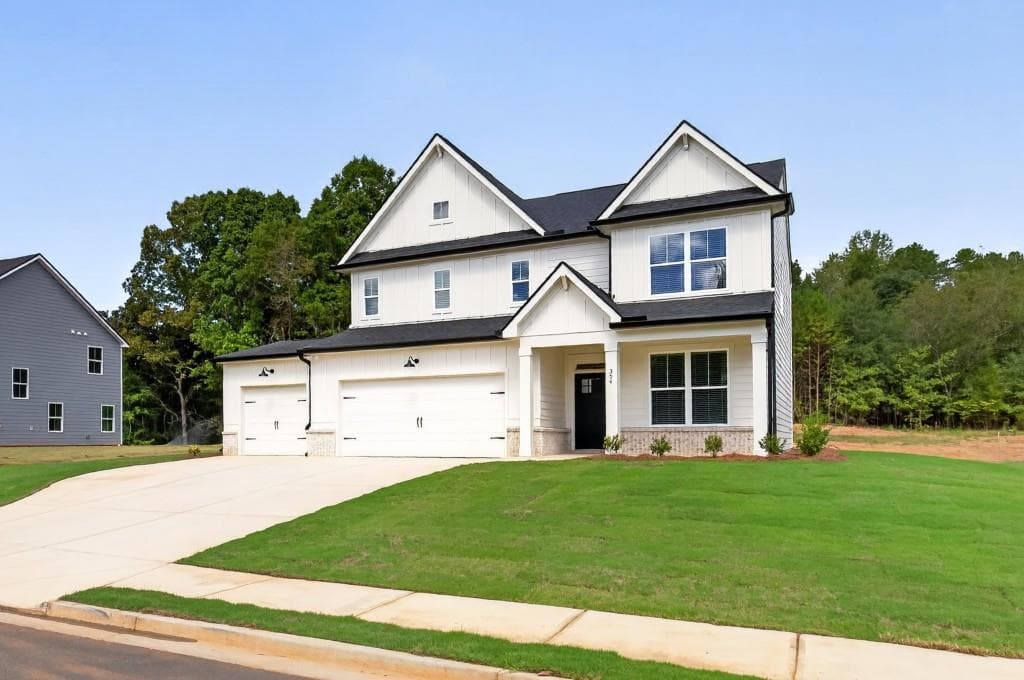 4 bedroom, 3 bathroom, 2,250 sq ft single family residence for sale at 354 Flying Eagle Drive, Commerce, GA 30529 — photo 2