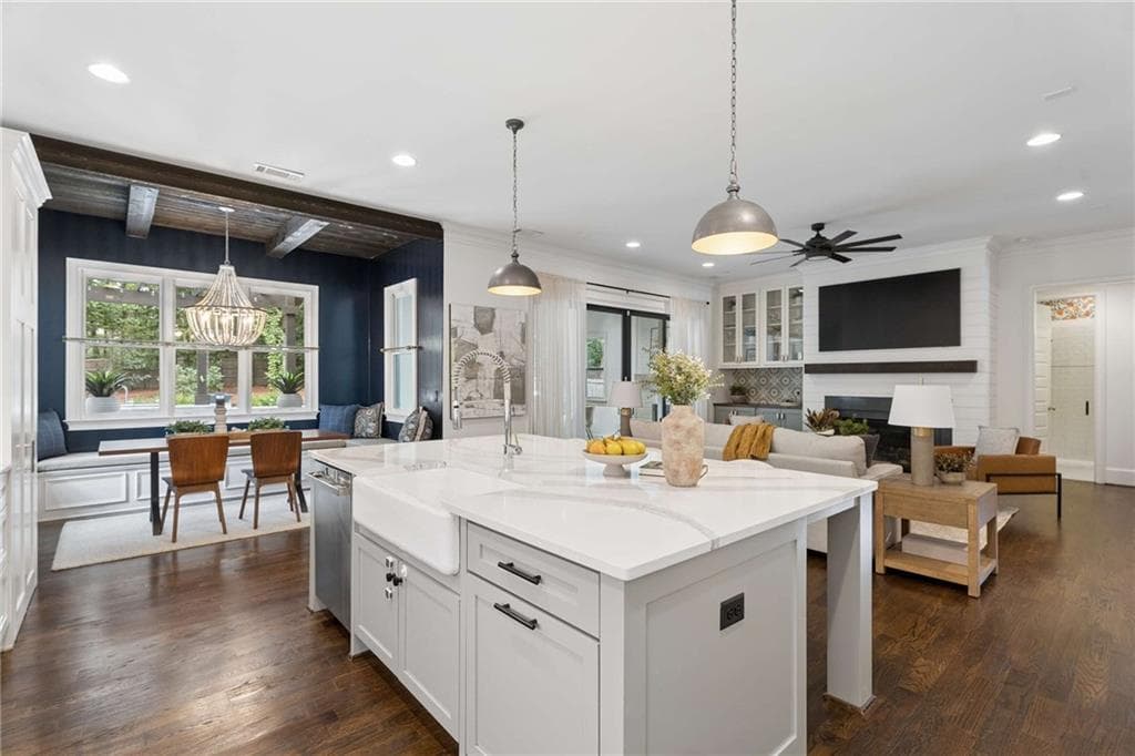 6 bedroom, 5 bathroom, 4,915 sq ft single family residence for sale at 3190 Caldwell Road, Brookhaven, GA 30319 — photo 10