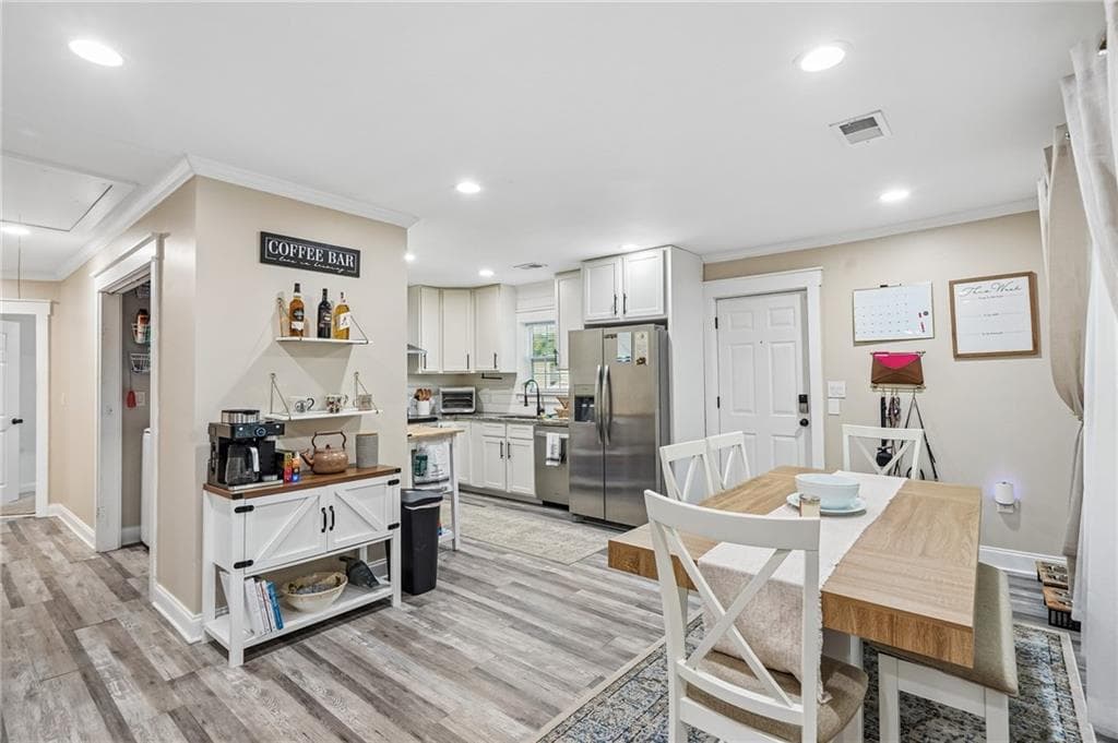 3 bedroom, 2 bathroom, 1,170 sq ft single family residence for sale at 6330 Pisgah Road, Austell, GA 30168 — photo 6