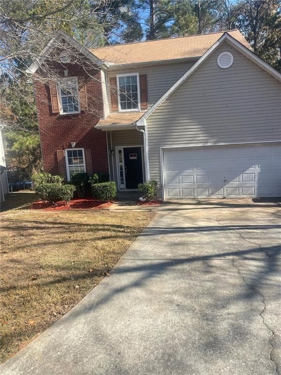 3 bedroom, 3 bathroom, 2,100 sq ft single family residence for sale at 7420 ROYALE Lane, Riverdale, GA 30296