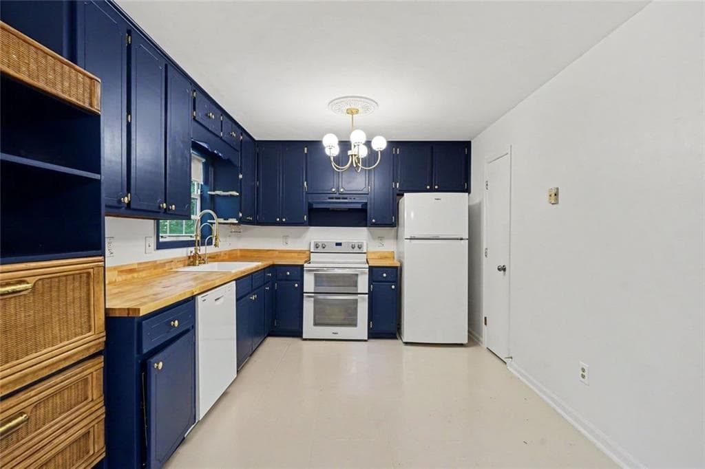 3 bedroom, 2 bathroom, 1,352 sq ft single family residence for sale at 4827 Oakwood Court, Loganville, GA 30052 — photo 8