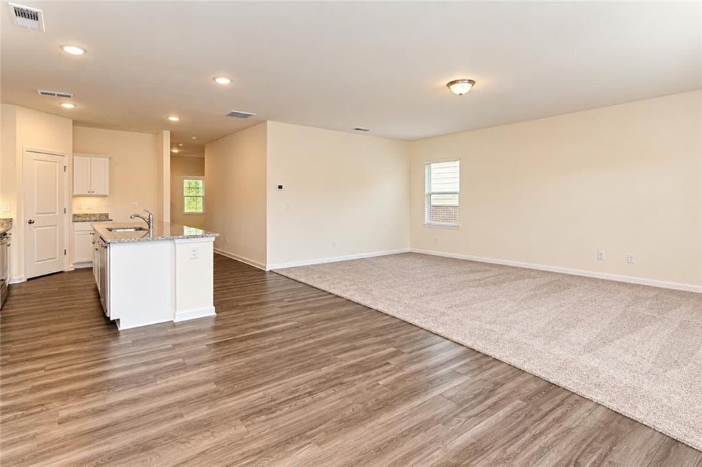 4 bedroom, 2 bathroom, 1,844 sq ft single family residence for rent at 91 Carnaby Street, Winder, GA 30680 for $2,300 a month — photo 5
