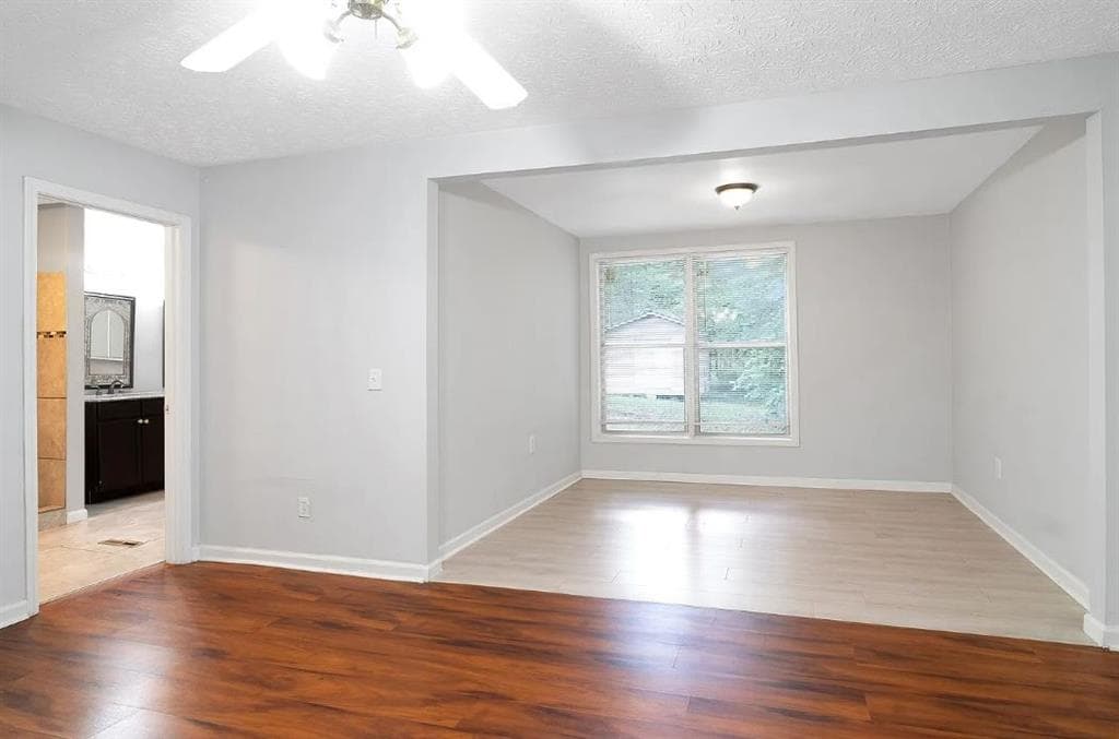 3 bedroom, 2 bathroom, 2,184 sq ft single family residence for rent at 1675 Oak Ridge Way, Lawrenceville, GA 30044 for $2,600 a month — photo 7