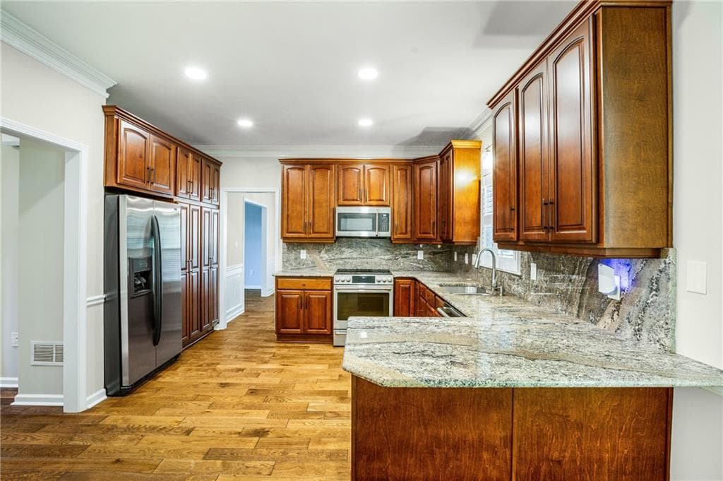 4 bedroom, 3 bathroom, 3,278 sq ft single family residence for sale at 3127 Crestmont Way, Kennesaw, GA 30152 — photo 7