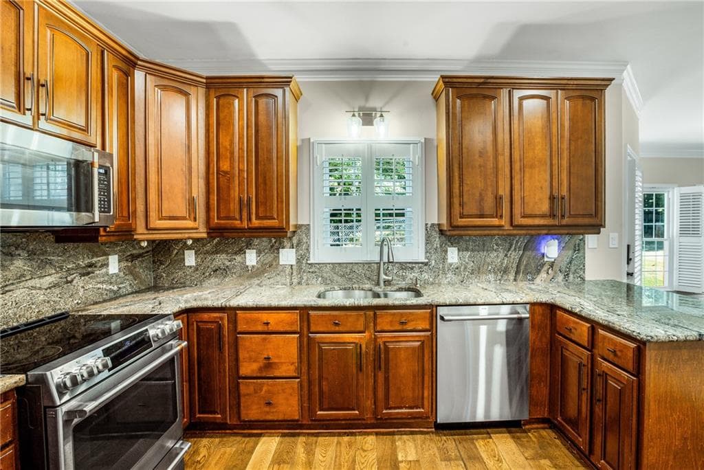 4 bedroom, 3 bathroom, 3,278 sq ft single family residence for sale at 3127 Crestmont Way, Kennesaw, GA 30152 — photo 9