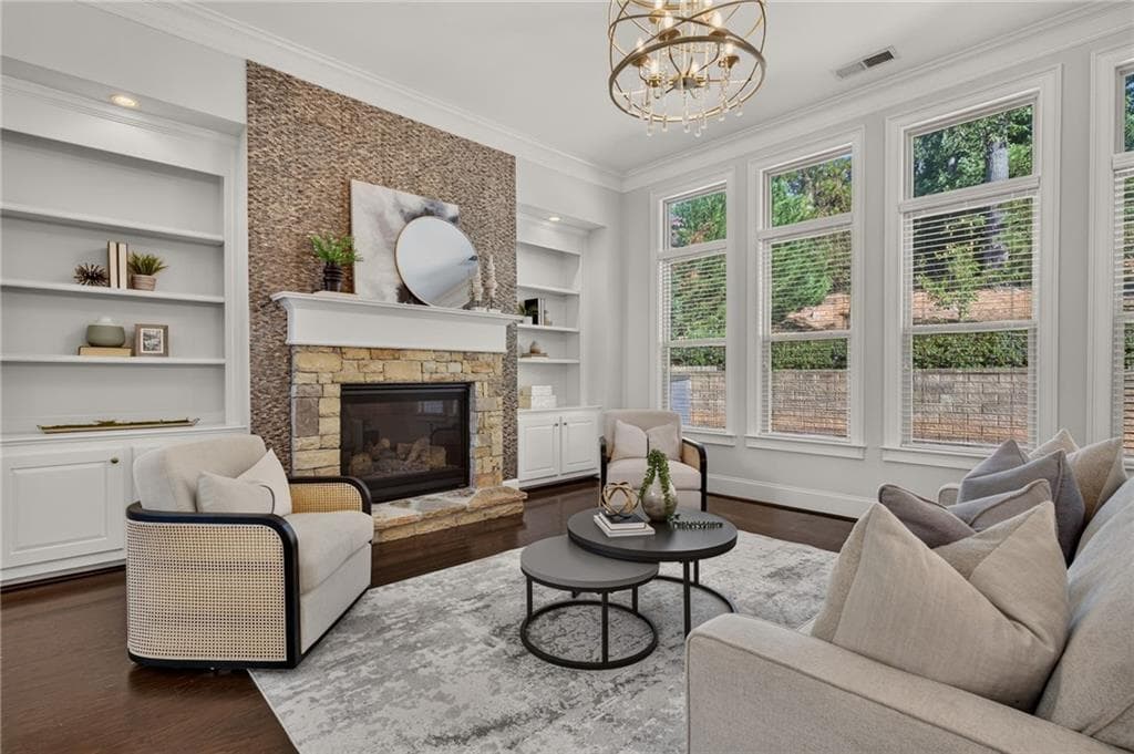 5 bedroom, 5 bathroom, 4,365 sq ft single family residence under contract at 6515 Read Road, Suwanee, GA 30024 — photo 4