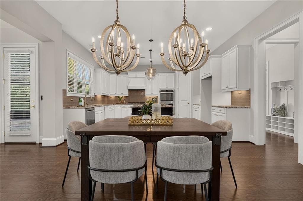 5 bedroom, 5 bathroom, 4,365 sq ft single family residence under contract at 6515 Read Road, Suwanee, GA 30024 — photo 9