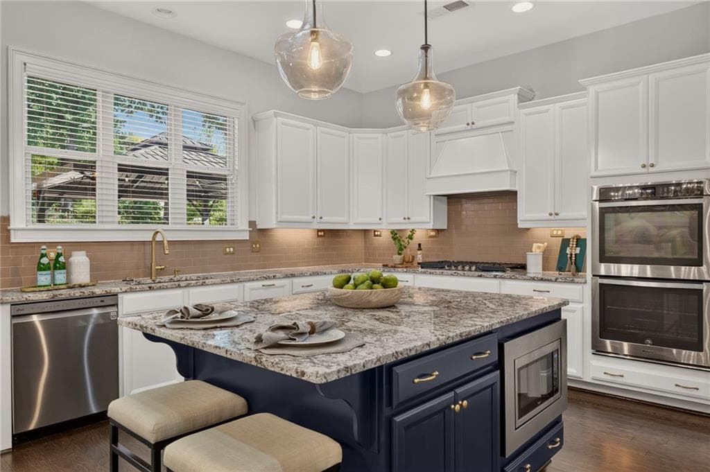 5 bedroom, 5 bathroom, 4,365 sq ft single family residence under contract at 6515 Read Road, Suwanee, GA 30024 — photo 6