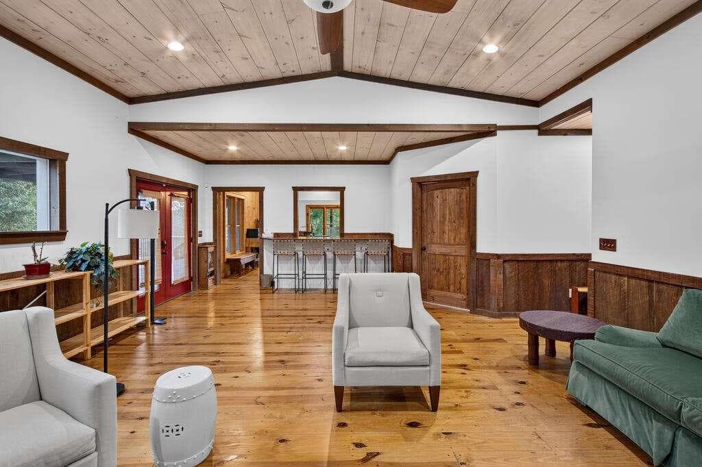 3 bedroom, 3 bathroom, 2,240 sq ft single family residence for sale at 210 W Pierceville Road, Mccaysville, GA 30555 — photo 10
