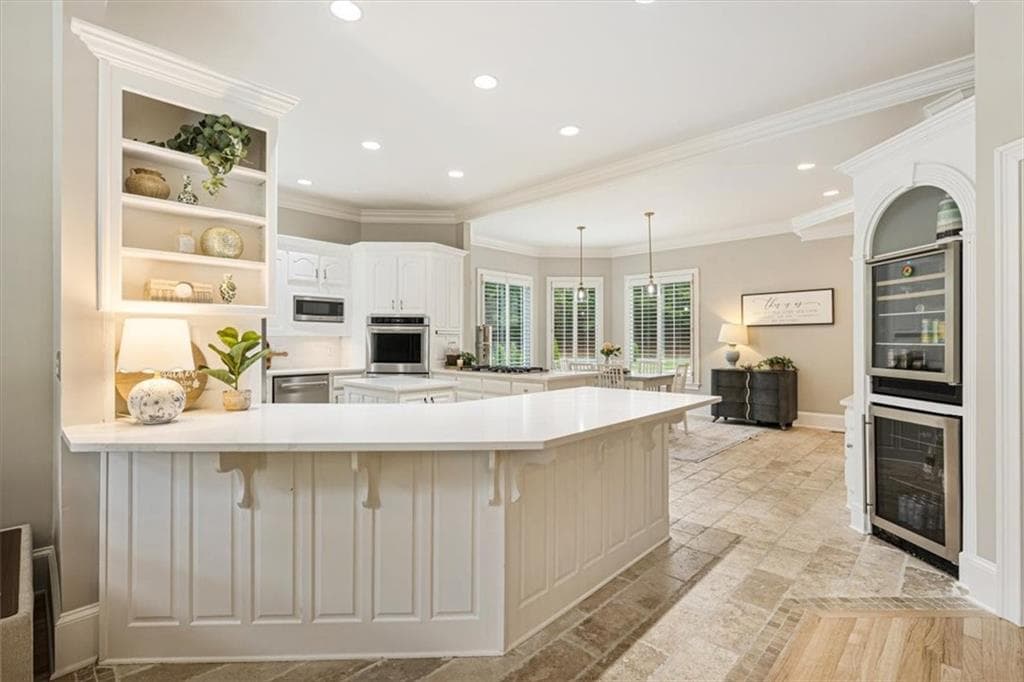 6 bedroom, 7 bathroom, 9,080 sq ft single family residence for sale at 680 Americas Cup Cove, Alpharetta, GA 30005 — photo 7