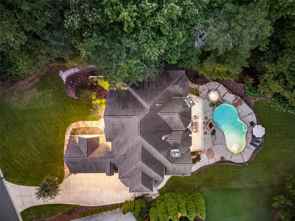 6 bedroom, 7 bathroom, 9,080 sq ft single family residence for sale at 680 Americas Cup Cove, Alpharetta, GA 30005 — photo 10