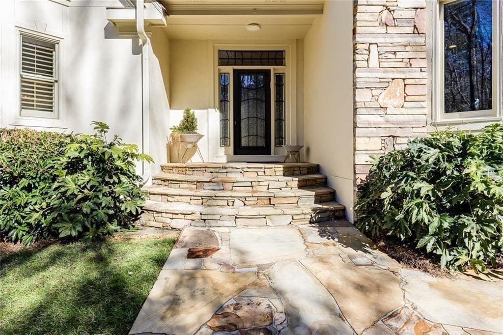 5 bedroom, 5 bathroom, 5,561 sq ft single family residence for sale at 325 Riverhall Court, Sandy Springs, GA 30350 — photo 2
