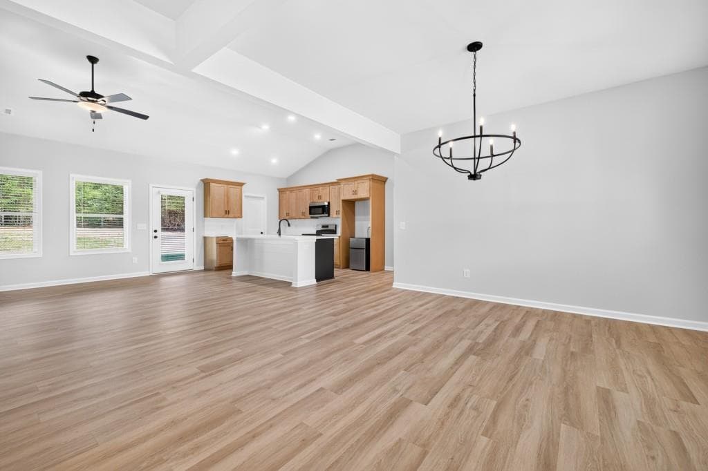 3 bedroom, 3 bathroom, 1,976 sq ft single family residence for sale at 334 Flying Eagle Drive, Commerce, GA 30529 — photo 2