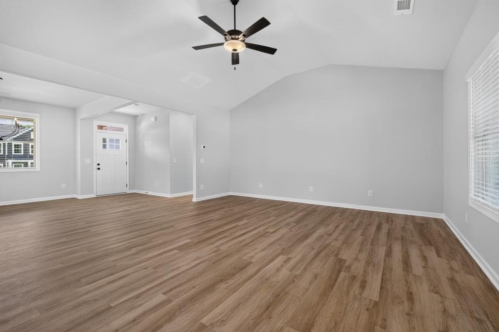 3 bedroom, 3 bathroom, 1,976 sq ft single family residence for sale at 334 Flying Eagle Drive, Commerce, GA 30529 — photo 3