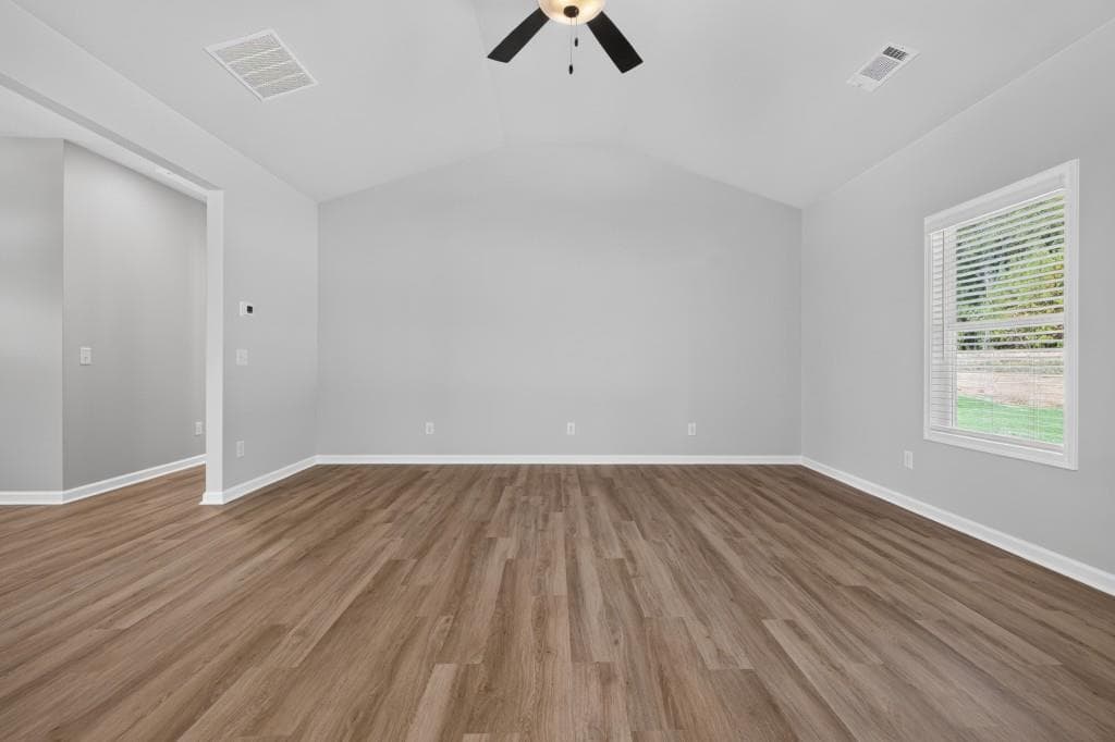 3 bedroom, 3 bathroom, 1,976 sq ft single family residence for sale at 334 Flying Eagle Drive, Commerce, GA 30529 — photo 10
