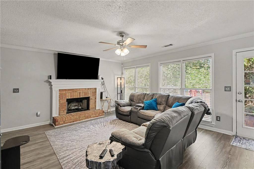 4 bedroom, 3 bathroom, 2,164 sq ft single family residence for sale at 3398 Mosswood Lane, Rex, GA 30273 — photo 3