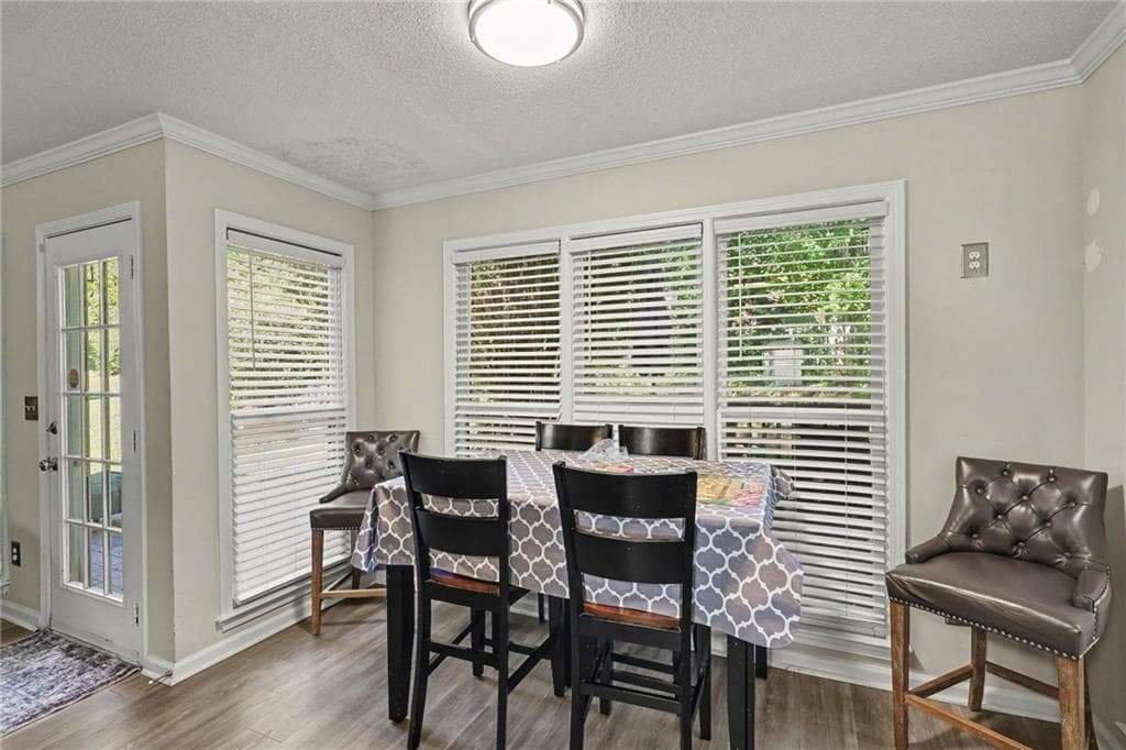 4 bedroom, 3 bathroom, 2,164 sq ft single family residence for sale at 3398 Mosswood Lane, Rex, GA 30273 — photo 4