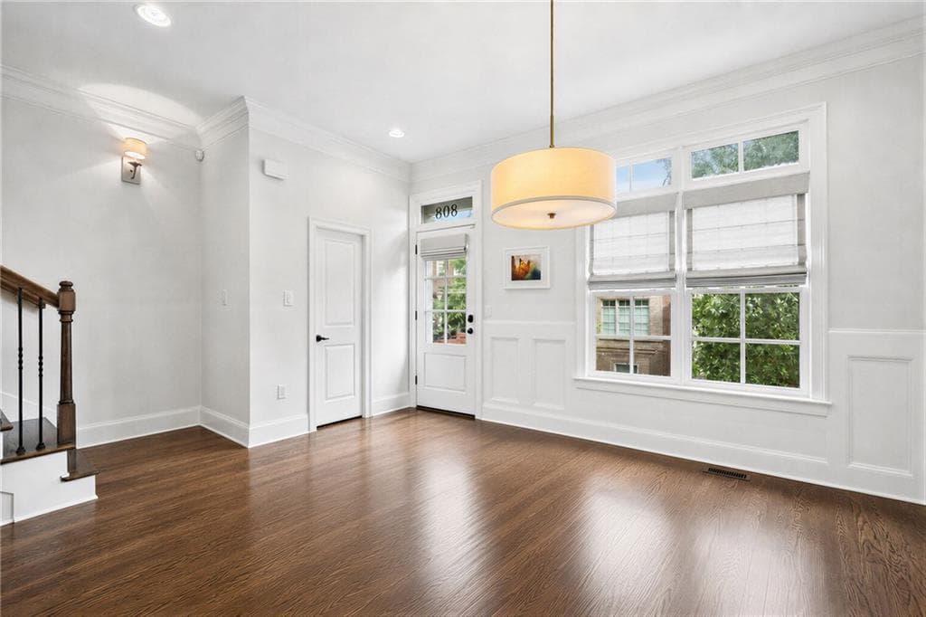 3 bedroom, 4 bathroom, 2,400 sq ft townhouse for sale at 803 Virginia Park Circle, Atlanta, GA 30306 — photo 3