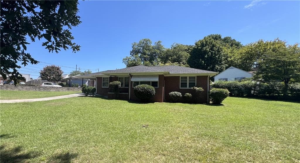 3 bedroom, 2 bathroom, 1,193 sq ft home for sale at 115 Charles Avenue, Marietta, GA