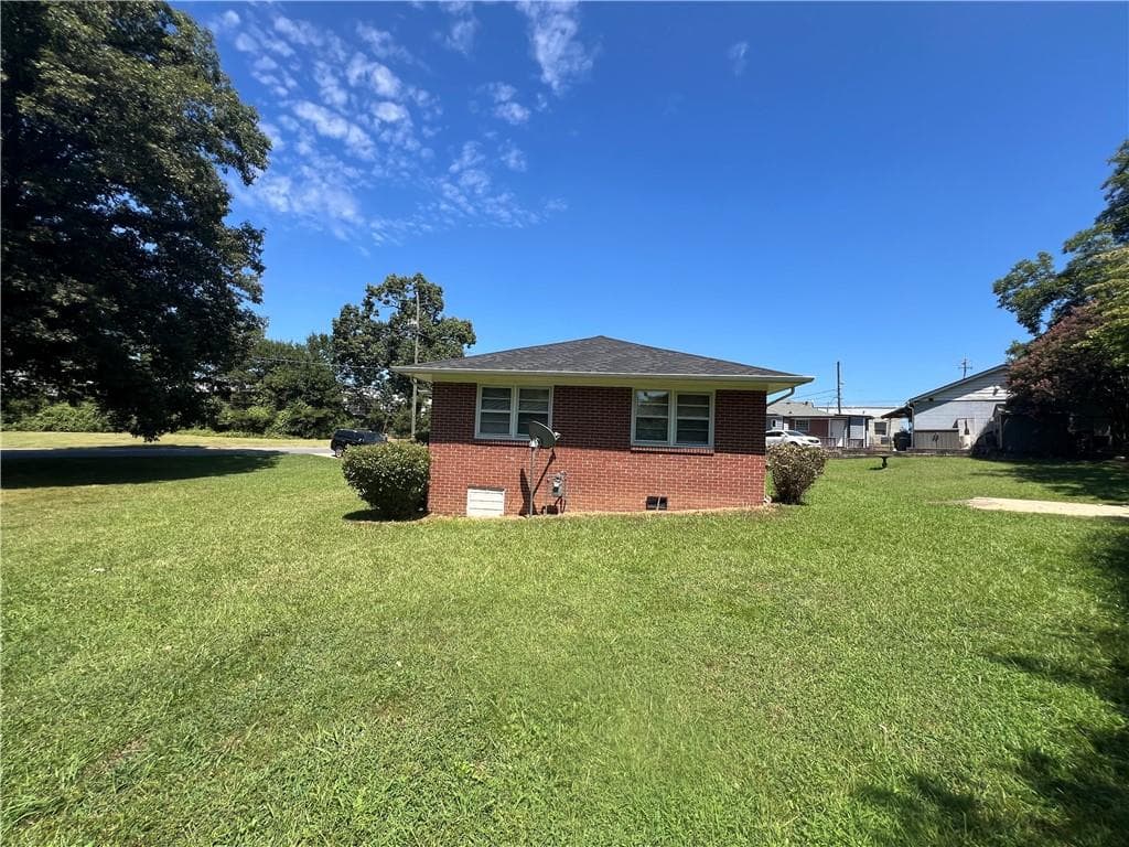 3 bedroom, 2 bathroom, 1,193 sq ft single family residence for sale at 115 Charles Avenue, Marietta, GA 30067 — photo 6