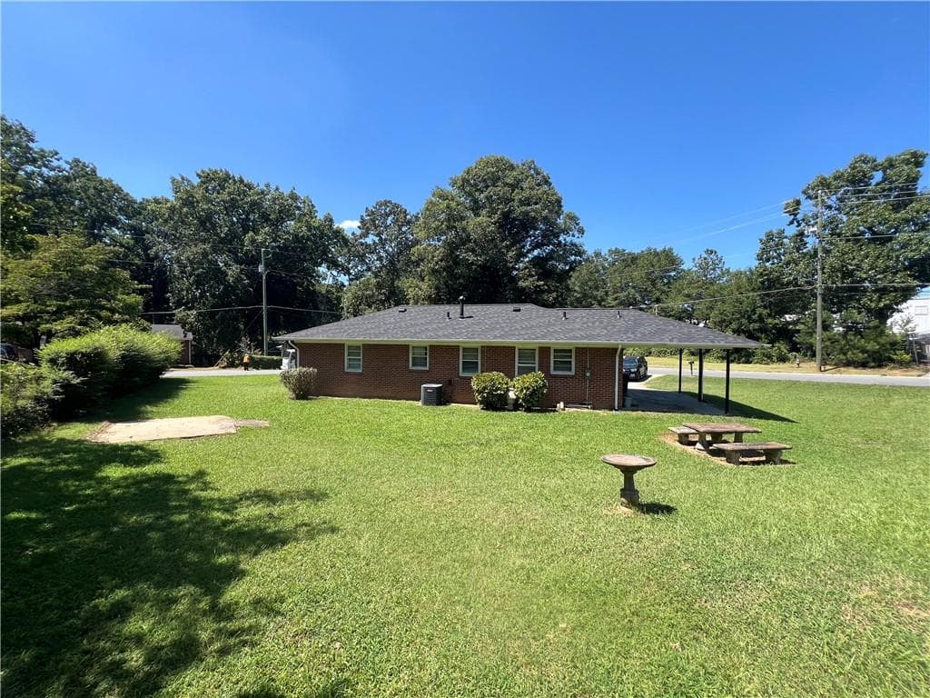 3 bedroom, 2 bathroom, 1,193 sq ft single family residence for sale at 115 Charles Avenue, Marietta, GA 30067 — photo 8