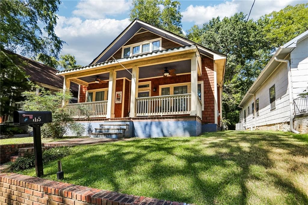 4 bedroom, 3 bathroom, 2,084 sq ft single family residence for sale at 1115 Lawton Place, Atlanta, GA 30310 — photo 1 of 21
