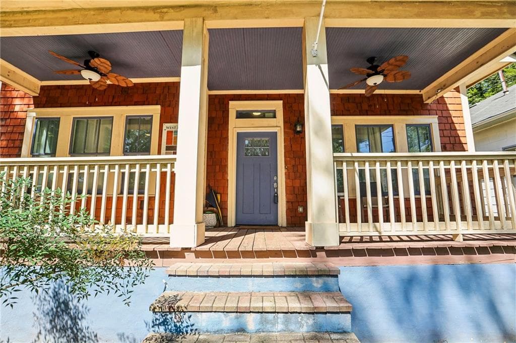 4 bedroom, 3 bathroom, 2,084 sq ft single family residence for sale at 1115 Lawton Place, Atlanta, GA 30310 — photo 2