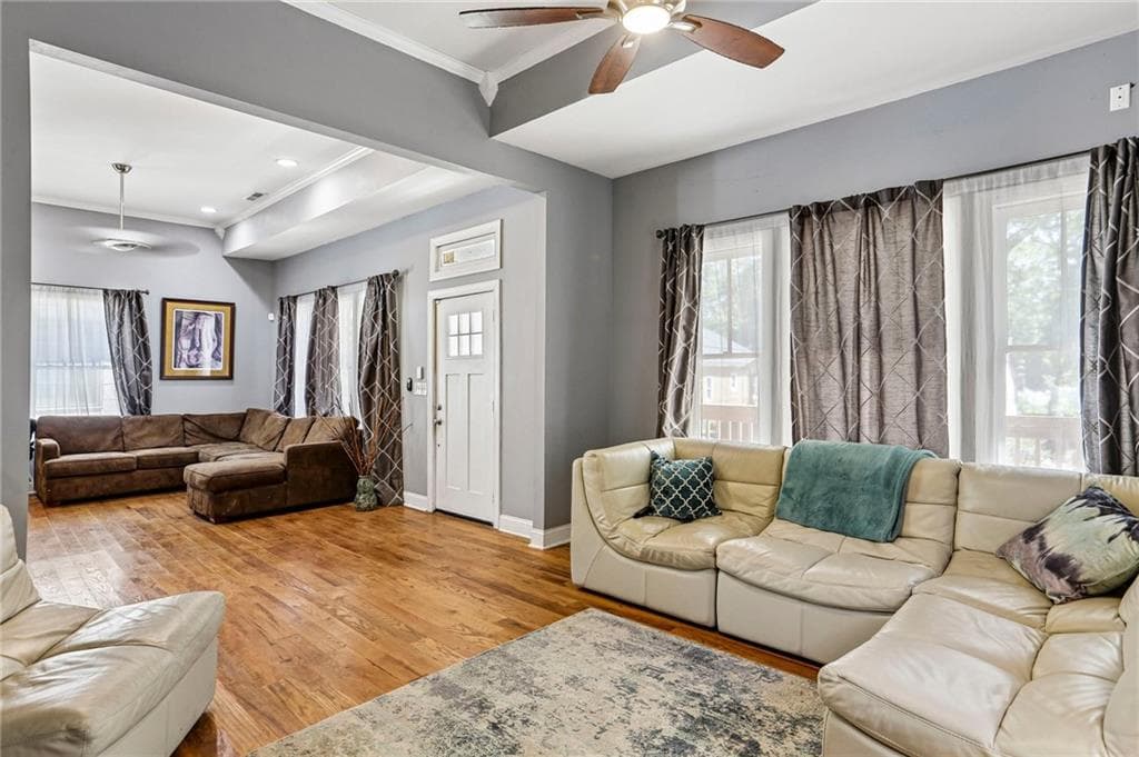 4 bedroom, 3 bathroom, 2,084 sq ft single family residence for sale at 1115 Lawton Place, Atlanta, GA 30310 — photo 4