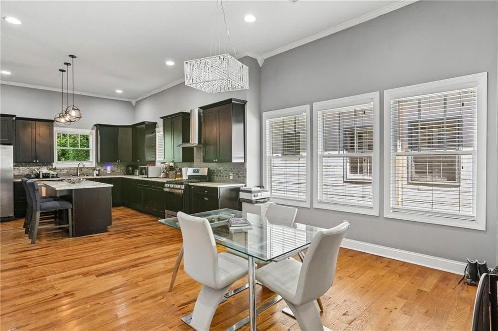 4 bedroom, 3 bathroom, 2,084 sq ft single family residence for sale at 1115 Lawton Place, Atlanta, GA 30310 — photo 9