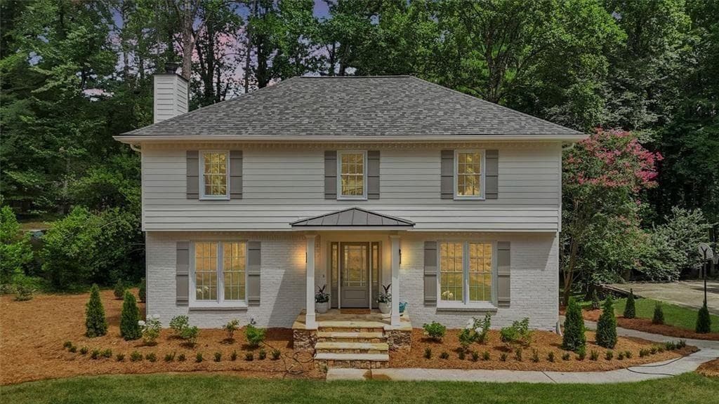 4 bedroom, 3 bathroom, 2,648 sq ft single family residence for sale at 4587 Gilhams Road, Roswell, GA 30075 — photo 4