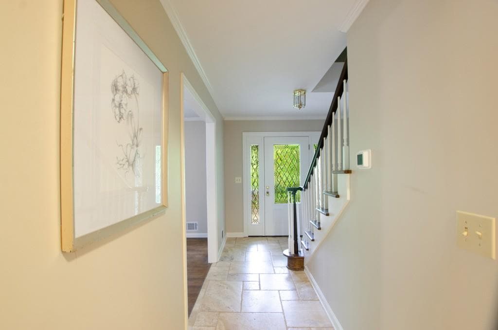 4 bedroom, 4 bathroom, 2,640 sq ft single family residence for sale at 2065 Renault Lane, Atlanta, GA 30345 — photo 8