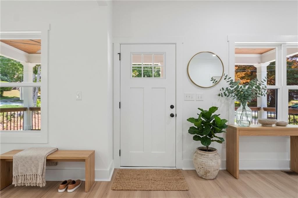 4 bedroom, 3 bathroom, 2,200 sq ft single family residence for sale at 229 Wynnwood Drive, Atlanta, GA 30310 — photo 4